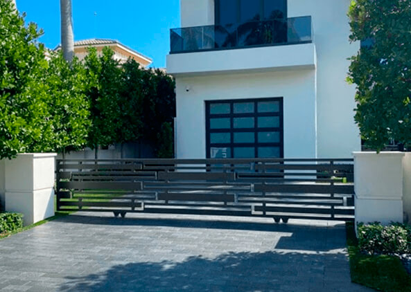 Gate installation project in {{city}}